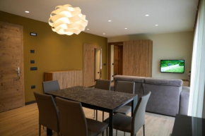 Everest Apartment - Luxury Stay